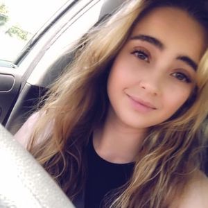 Meet your Posher, Hayley